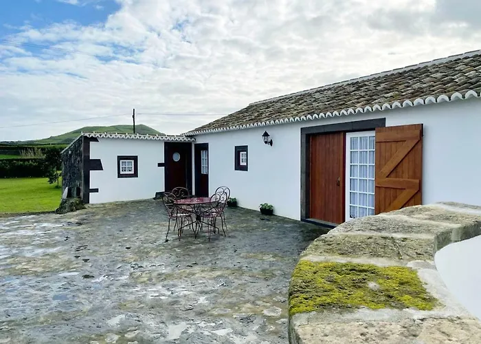 Casa Do Avô José Alves *