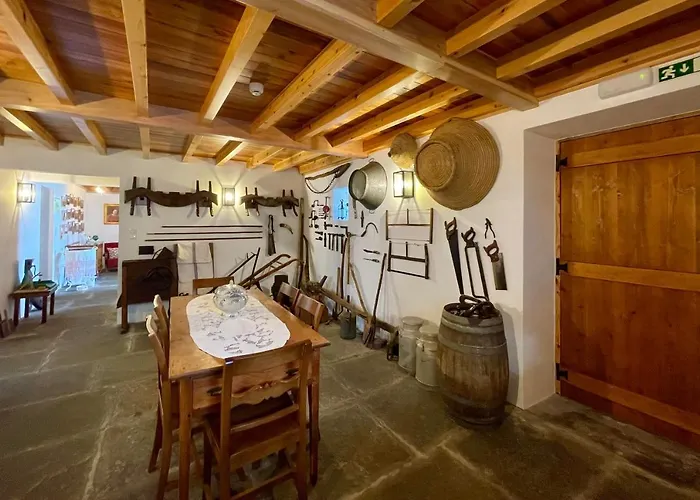 Casa Do Avô José Alves