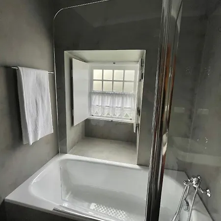 Casa Do Avô José Alves * Praia da Vitória