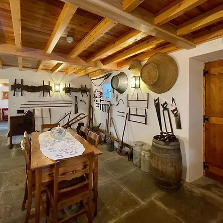 Casa Do Avô José Alves